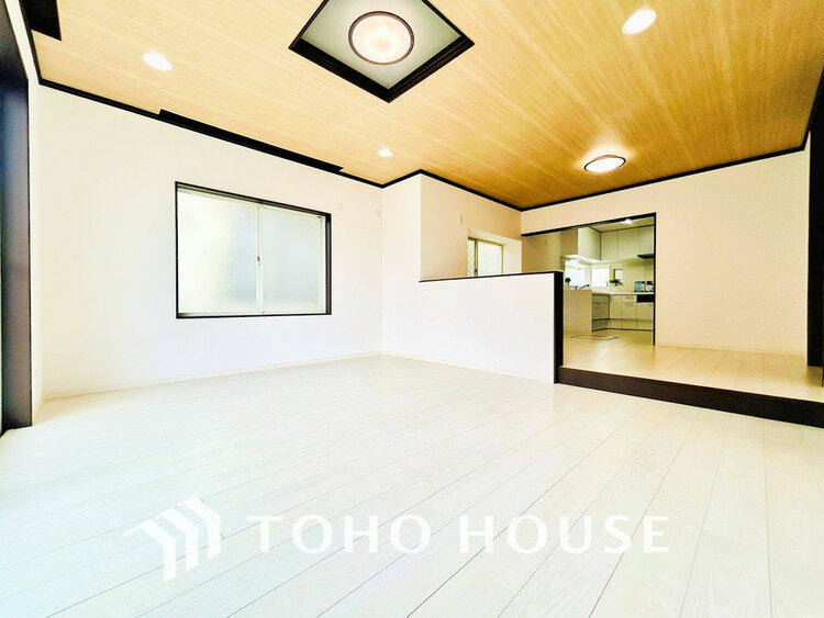 内装 家族みんなが爽やかに過ごせるように、光をたっぷり取り込んだLDK