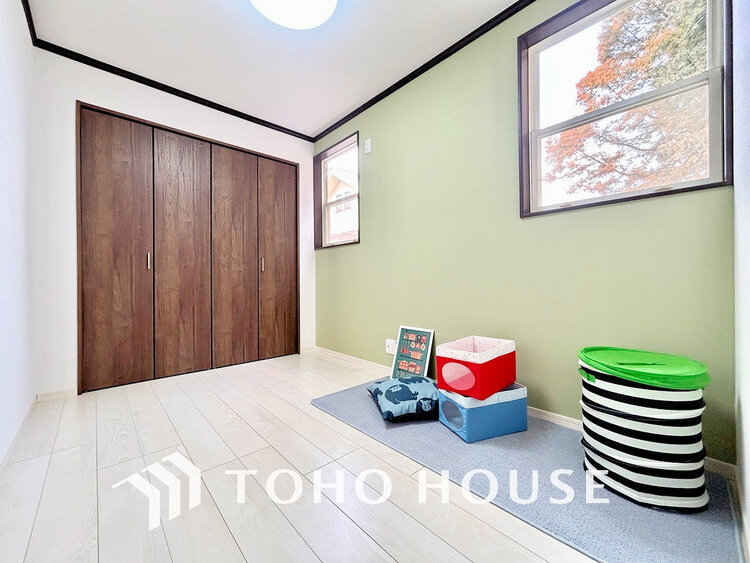 内装 家具の配置のし易い室内です。趣味の部屋としても充分な広さです