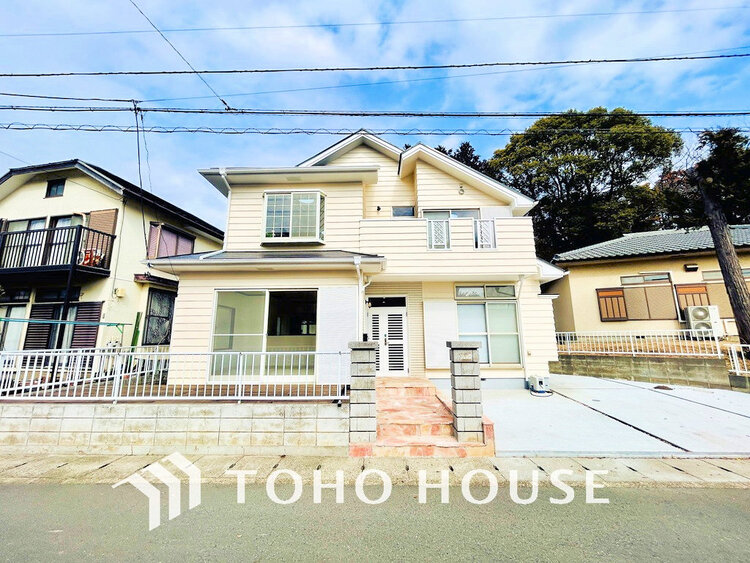 外観 〜閑静な住宅街に佇む中古戸建て〜家族みんながのびのびと暮らせるゆとりある4LDK〜