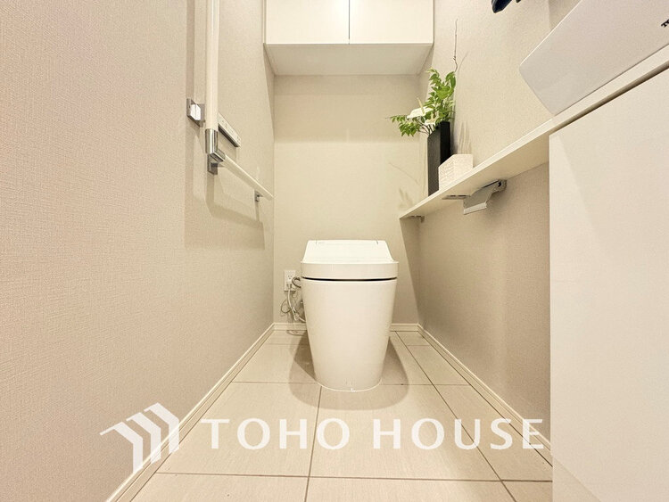 トイレ トイレには快適な温水洗浄便座付