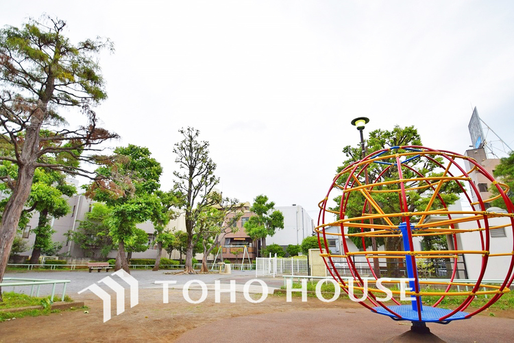 周辺 世田谷区立上馬四丁目公園　距離750ｍ