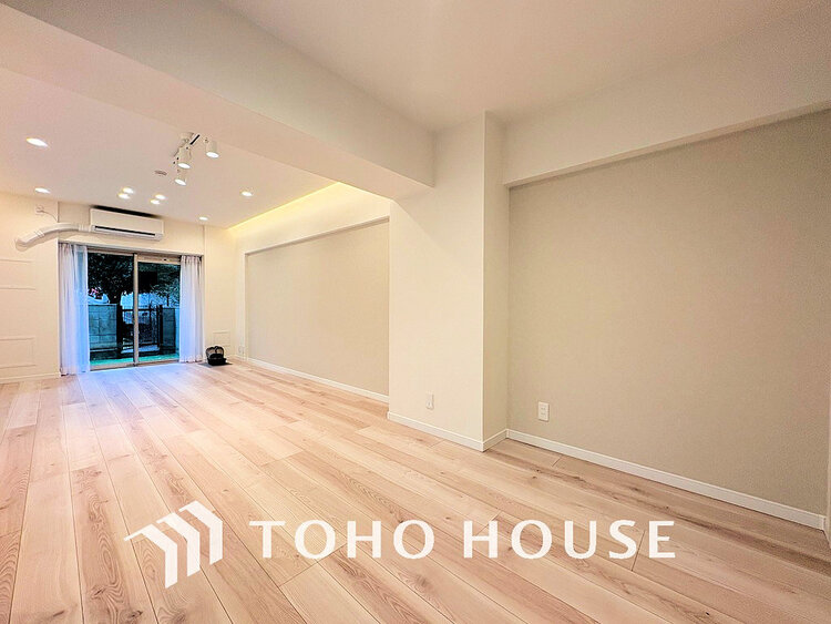 内装 ゆったりとくつろげる上質なリビングダイニング