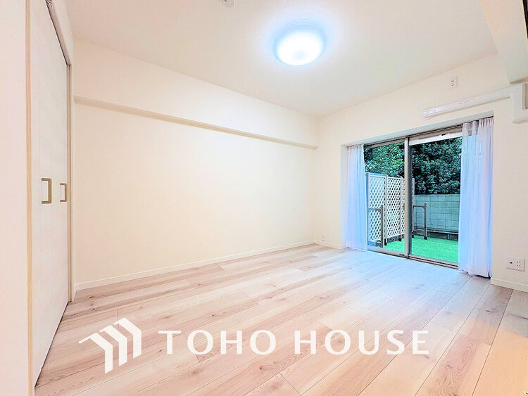 内装 1日の疲れを癒し、心地よく寛げるようゆったりとした広さをしています