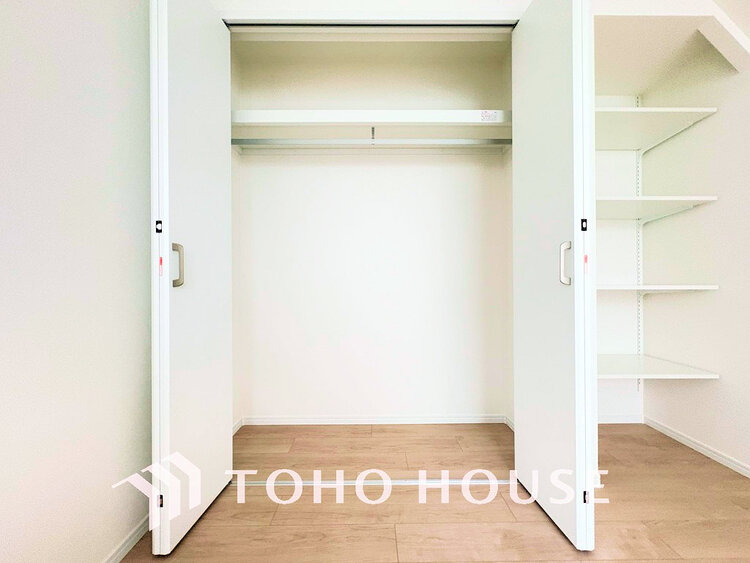 収納 居室　収納