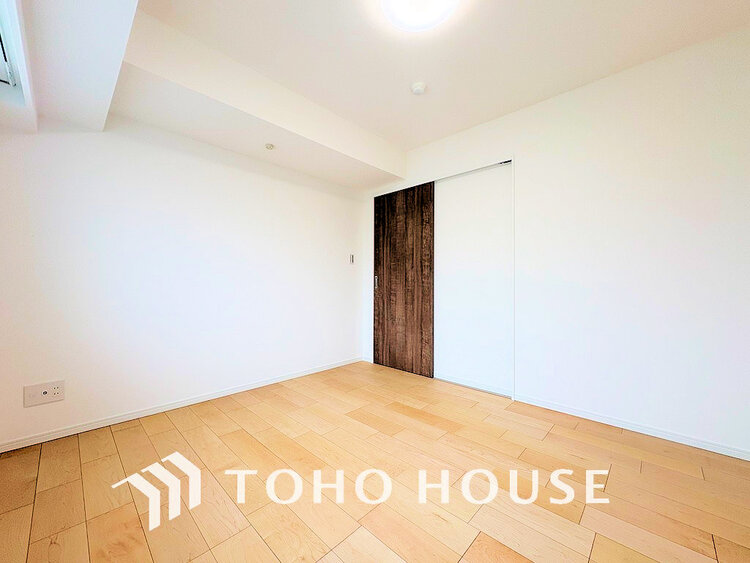 内装 1日の疲れを癒し、心地よく寛げるようゆったりとした広さをしています