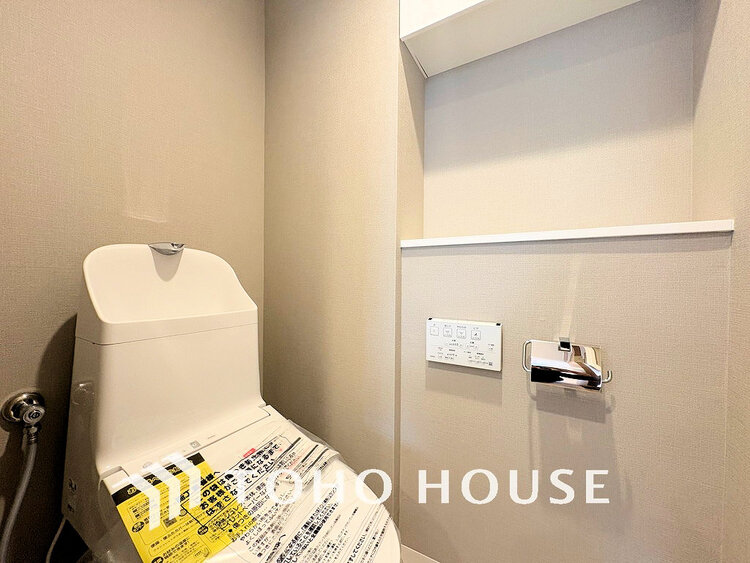 トイレ トイレには快適な温水洗浄便座付