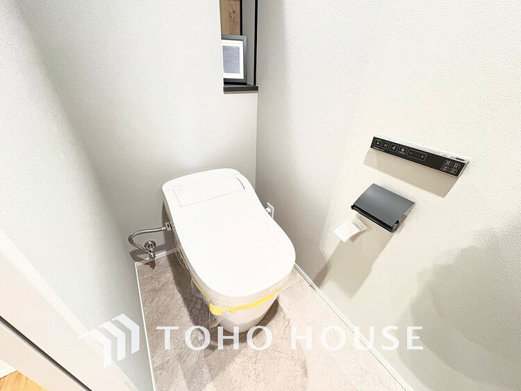 トイレ トイレには快適な温水洗浄便座付