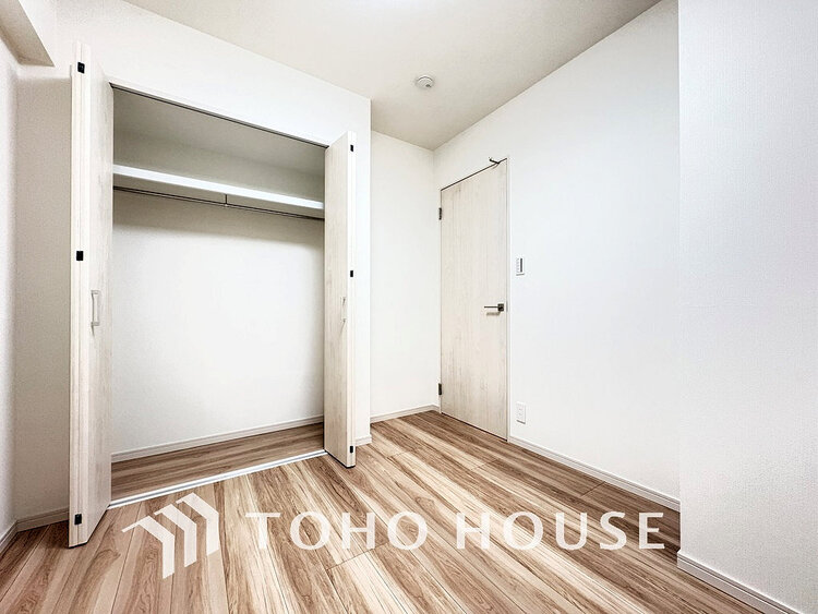 内装 1日の疲れを癒し、心地よく寛げるようゆったりとした広さをしています