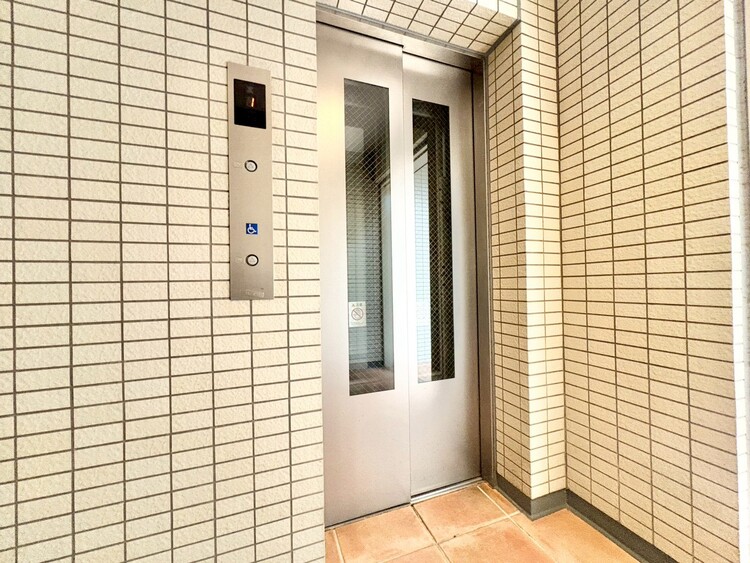 その他 エレベーター完備のため荷物が多くなっても安心。