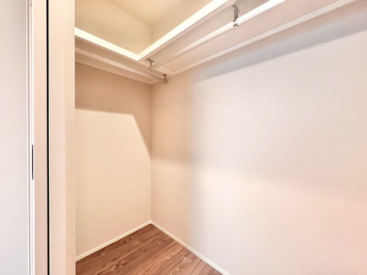 その他 家電やスーツケース、ストック品など何でも片付く嬉しい空間です。