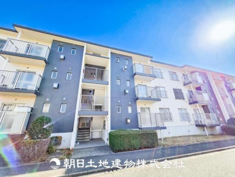 風呂 1日の疲れを癒すバスタイム。心地よいリラックスを叶える独立した美しい空間です。