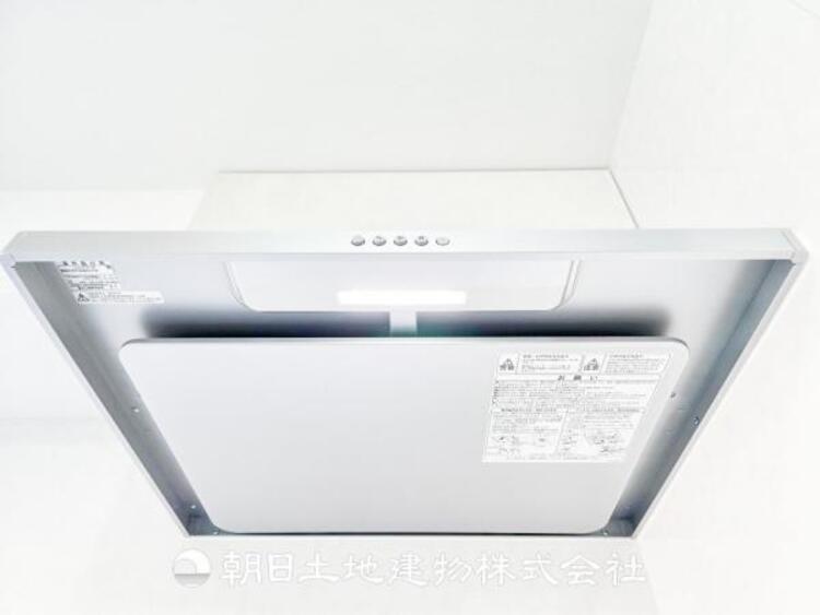 その他 臭いを強力に排気してくれるレンジフードはお手入れも楽です！