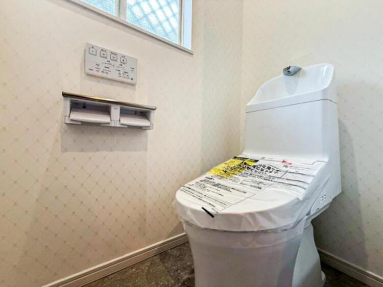トイレ 【トイレ】ウォシュレット、保温機能付き便座など充実の設備です　お掃除がしやすくストレスフリー！！ 