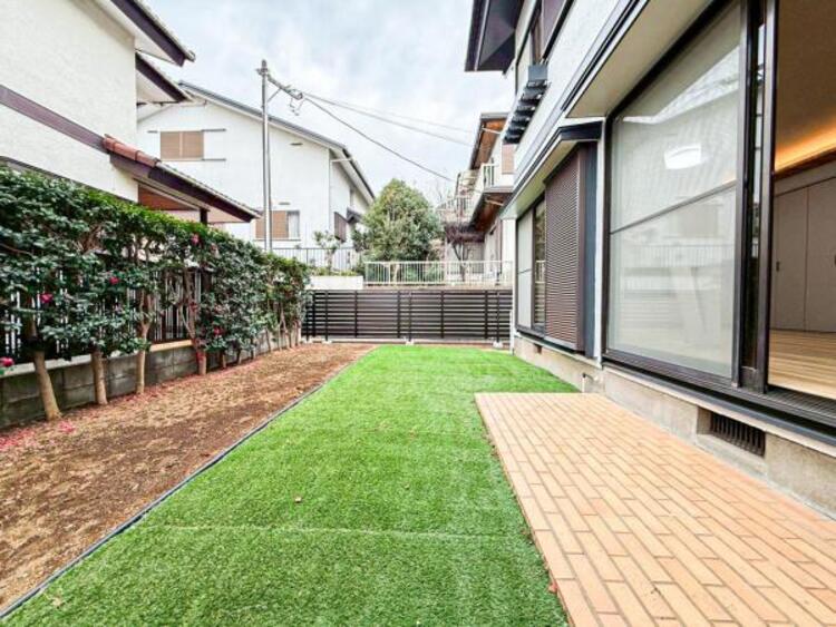 その他 【お庭】季節の飾り物など、より「おうち時間」を楽しめる空間。　家庭菜園などのお庭の手入れも楽しいです 