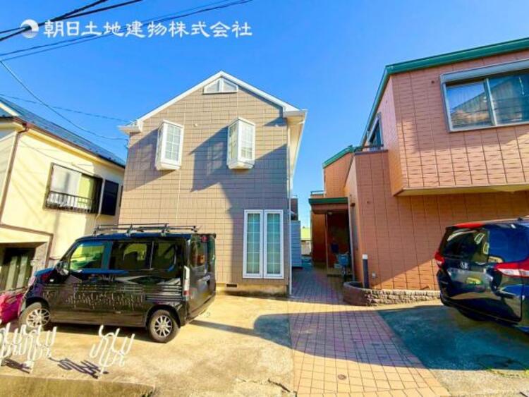 外観 自慢したくなるマイホーム！流行に左右されない上質な佇まい！！　満たされる時間をじっくり堪能できそうです　洗練されたものにふれることでもっともっと『おうちじかん』が充実したものになるでしょう！ 