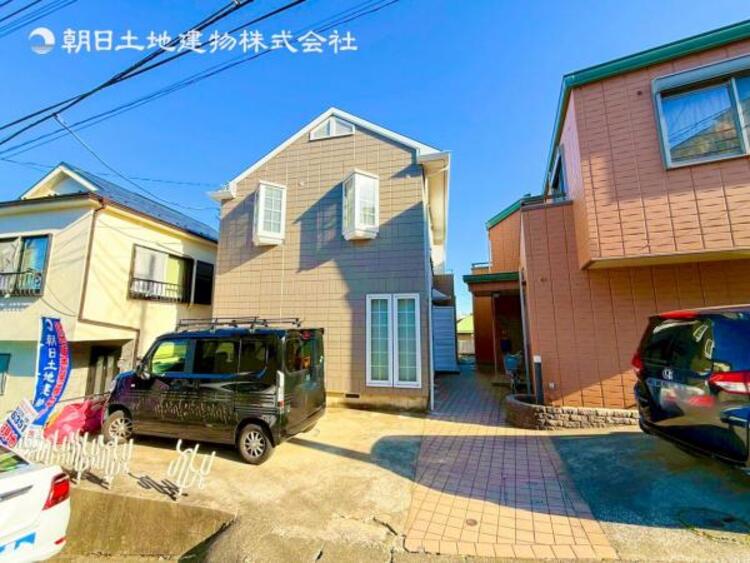 外観 閑静な住宅地の立地の為、気持ちよく過ごすことが出来そうです！やさしい陽とやわらかな風が生活を彩ります　ゆとりがあり、心地よく落ち着いて過ごせる日常は次世代にもつなげていきたい大切な資産です！ 