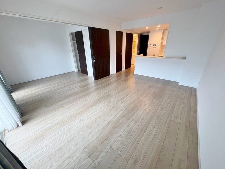 居間 豊かな居住性と、安心感を満たすクオリティが見事に調和した住空間。