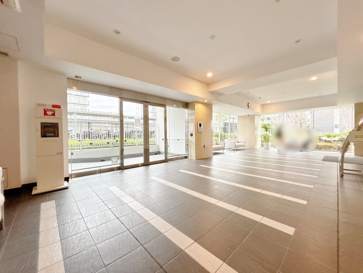 エントランス エントランスは、毎日の行き帰りで使う大事な空間です。