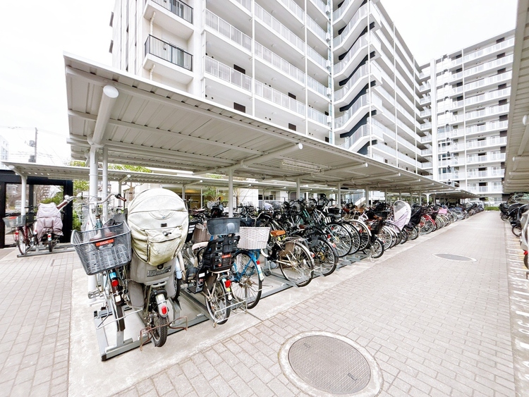 その他 きちんと整備された駐輪場。住む方の心遣いが感じられます。