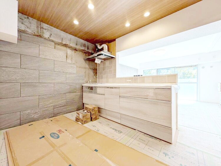 キッチン スマートな意匠と充実の機能を備えたキッチンが、暮らしにおいしい彩りを添えます。