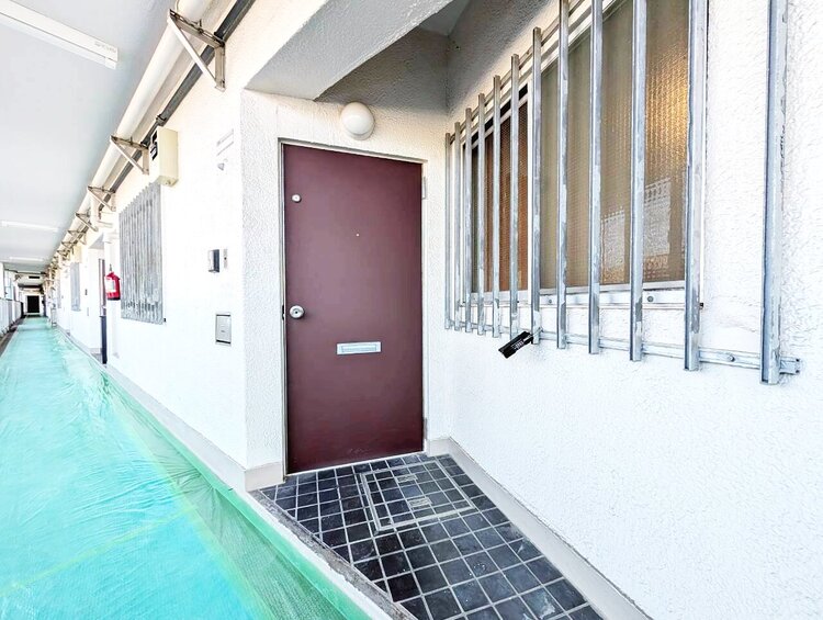 玄関 玄関を開ければ、そこは安らぎのご自宅。