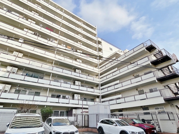 外観 資料には掲載していない情報が、現地にはたくさんあります。是非一度、現地をご確認ください。