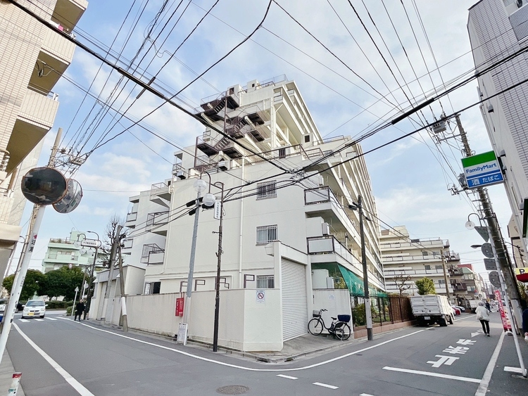 外観 ライフプランニングからローンまで、一貫してご説明させていただきます。お気軽にお問い合わせくださいませ。