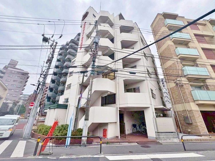 外観 資料には掲載していない情報が、現地にはたくさんあります。是非一度、現地をご確認ください。