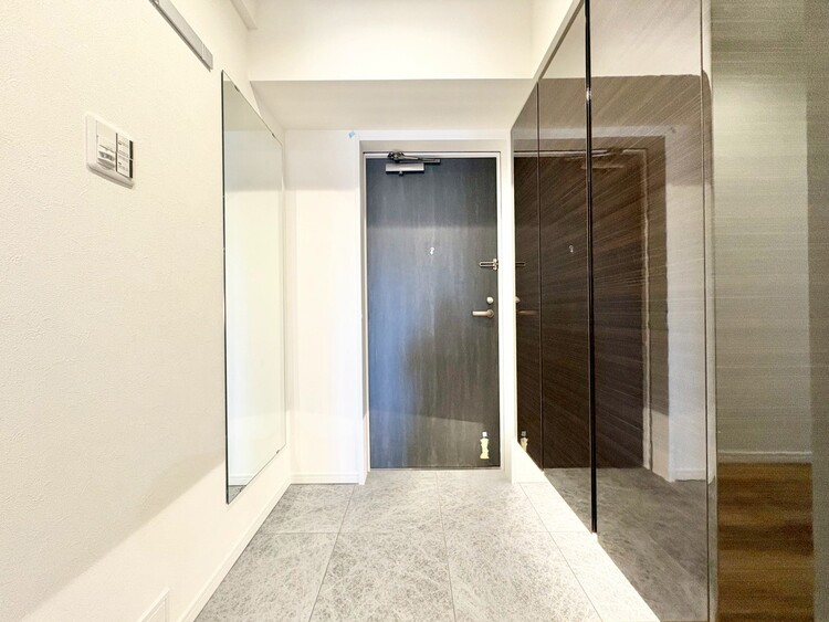 玄関 シューズボックスを完備した玄関です。