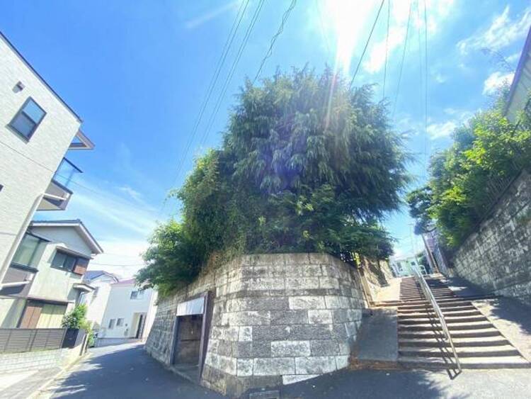 外観 実際の日当たりや現地の雰囲気もご確認くださいませ。