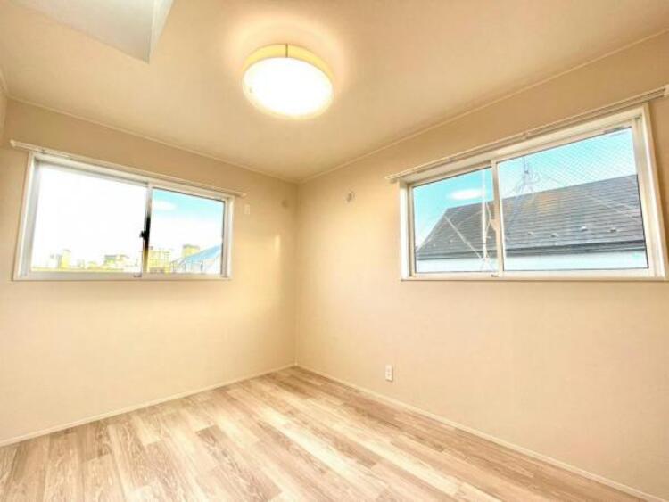 内装 独立性を高めたお部屋。たっぷりの収納も配備しており、片付いた空間を現実出来そう。