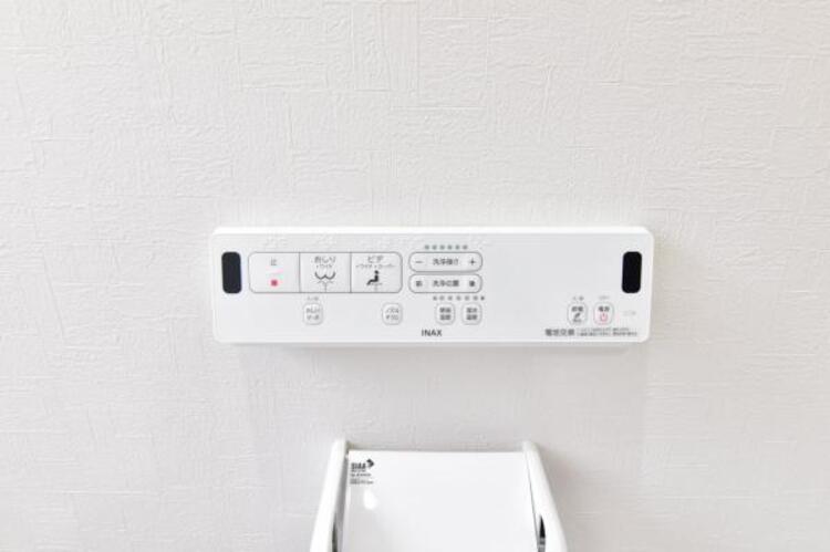 設備 シャワートイレを標準装備。操作パネルで、洗浄機能や温度設定などもラクラク設定できます。