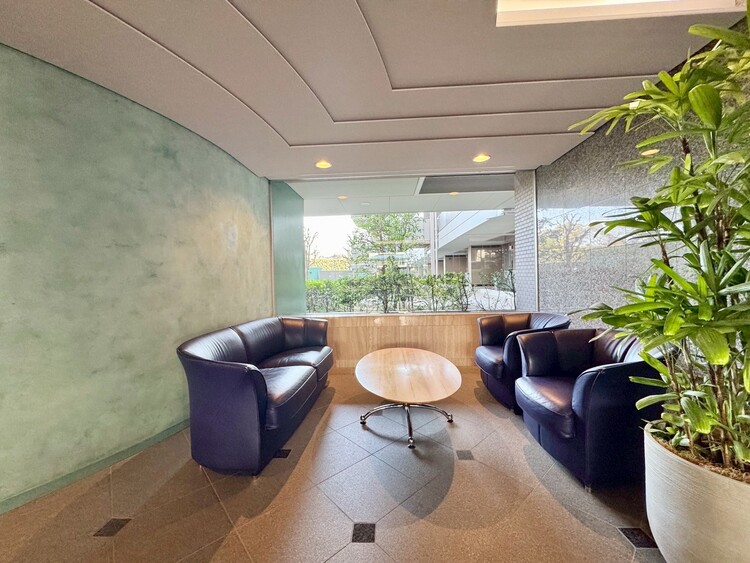 その他 館内は静寂な中が保たれており、管理が行き届いている印象を受けました。