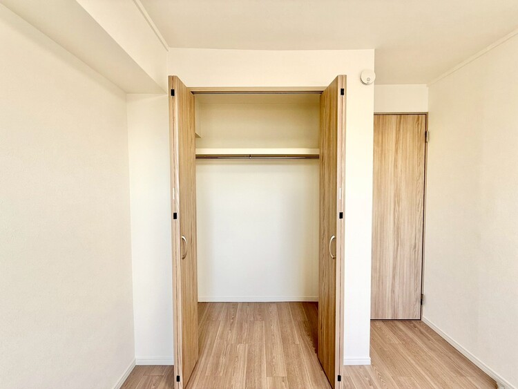 その他 収納スペースが付いていて、お部屋を広く使っていただけます。