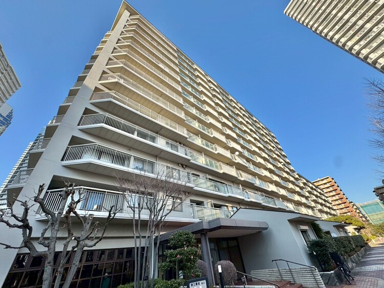 その他 飽きのこないシンプルモダンな外観です。