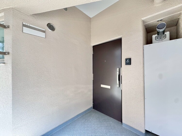 その他 清潔感のある落ち着いた雰囲気の玄関です。