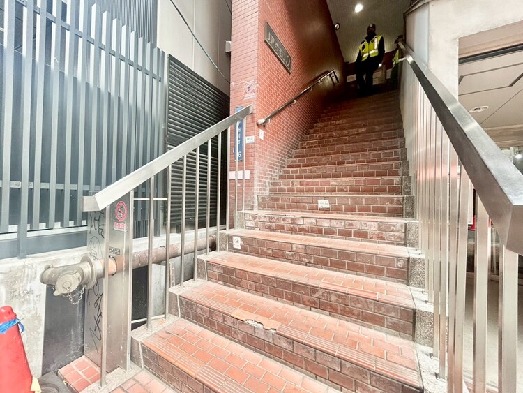 その他 上質感漂う玄関アプローチです。