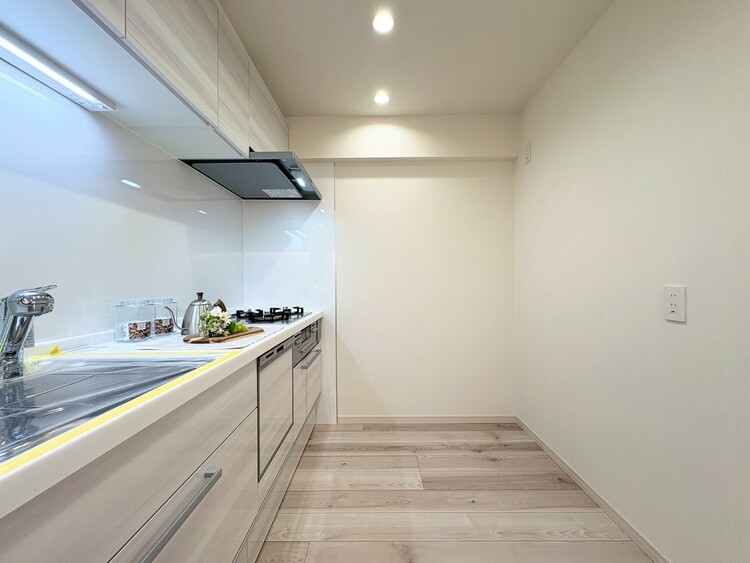 その他 開放感のあるキッチンスペース。調理をしながら、会話も弾みそうですね。