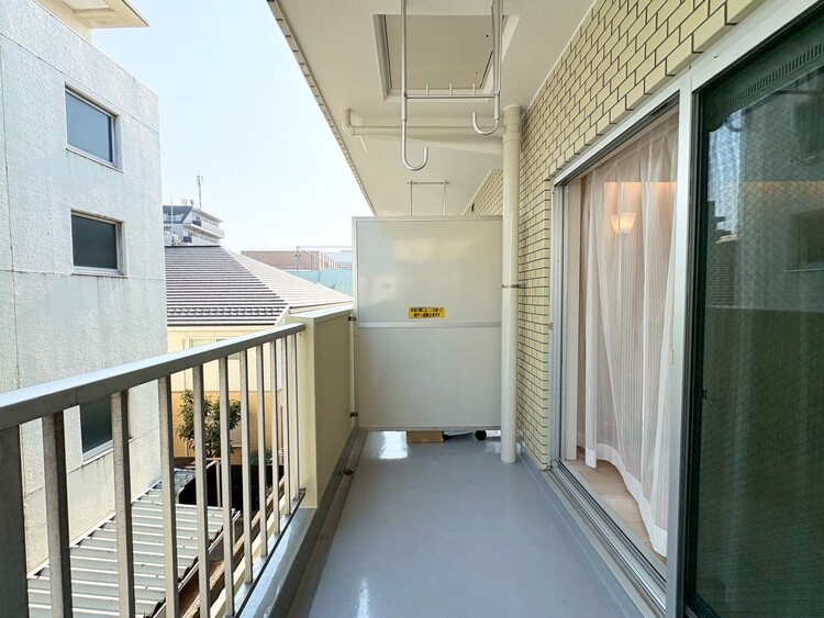 その他 朝の澄んだ空気や、夕方に吹く清々しい風を感じられるバルコニー。