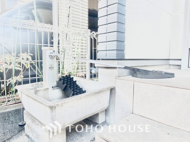 外観 通風・採光にも優れ、心地よい光と風があふれています。贅沢といえるほどの豊かな居住性と、プライドを満たすクオリティが見事に調和した住空間。