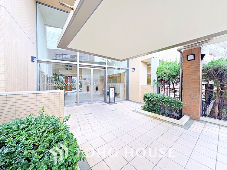 その他 叶えたかったのは落ち着きのあるナチュラルな風合い、そして開放感があるリビング。優雅な気分に浸れる幸せな時間を家族が自然と集まりたくなるこの空間で。