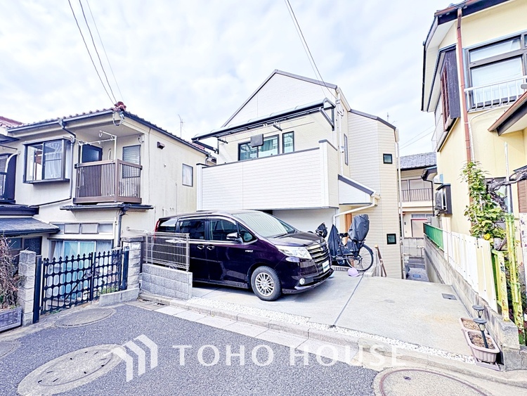 外観 通風・採光にも優れ、心地よい光と風があふれています。贅沢といえるほどの豊かな居住性と、プライドを満たすクオリティが見事に調和した住空間。新築戸建でなければ体感できないひとときをご体感頂ける筈です。