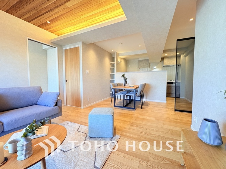 内装 ゆったりとくつろげる上質なリビングダイニング