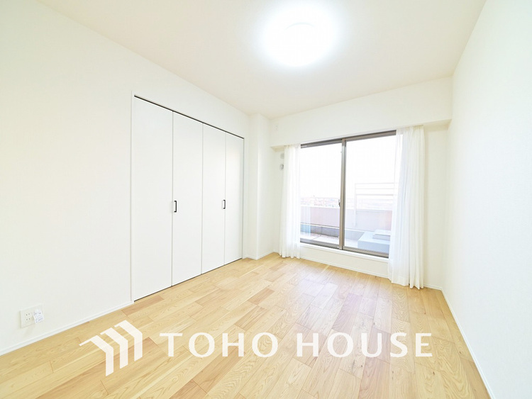 内装 シンプルですっきりとした室内は飽きのこない居心地の良い雰囲気です