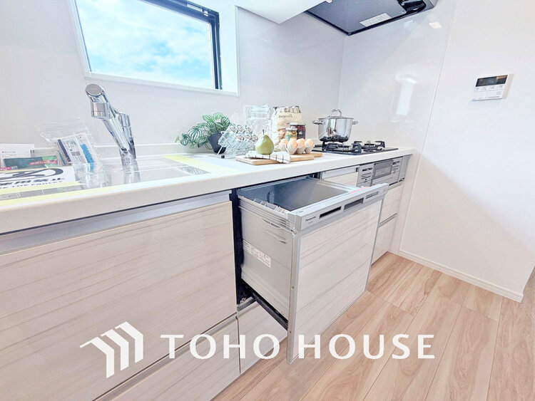 その他 ビルトイン式食洗機完備のシステムキッチンで食後もゆったり家族団らん