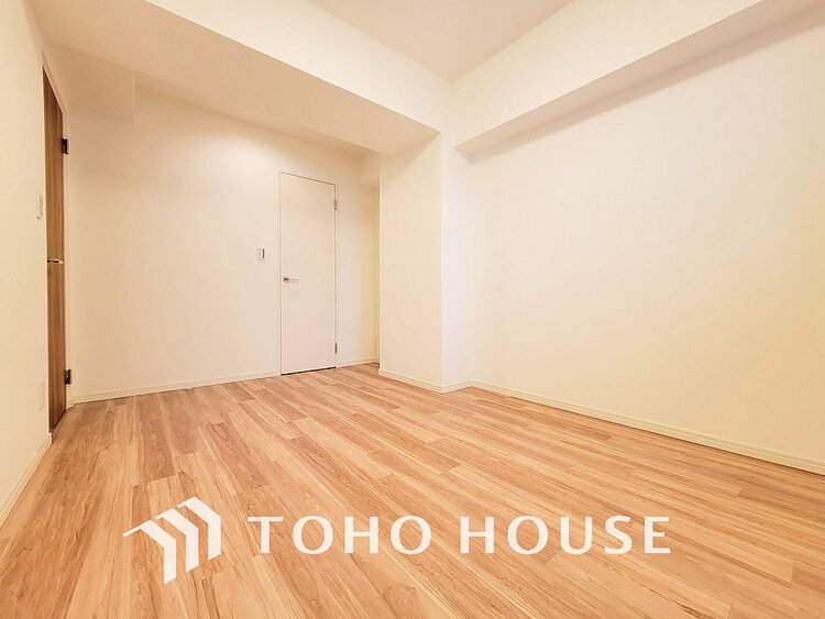 内装 シンプルですっきりとした室内は飽きのこない居心地の良い雰囲気