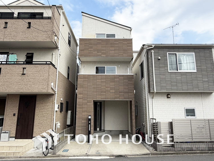 外観 〜全居室6帖以上、LDK18帖のゆとりある間取り〜リフォーム済み中古戸建て〜