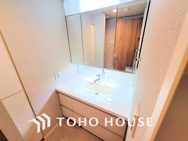 洗面 清潔感のある脱衣場