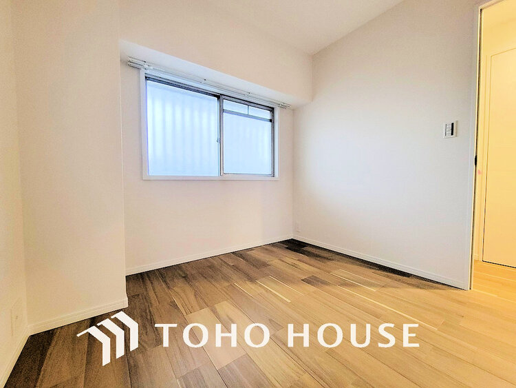 内装 シンプルですっきりとした室内は飽きのこない居心地の良い雰囲気