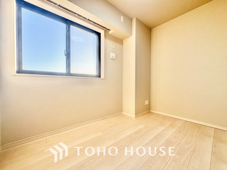 内装 寝室は一日の疲れを癒す大切な空間。快適で落ち着けるおすすめの間取りです。